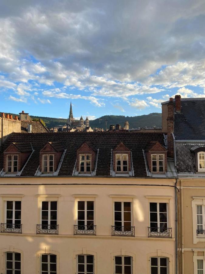 Au Coeur De La Ville Отён Экстерьер фото